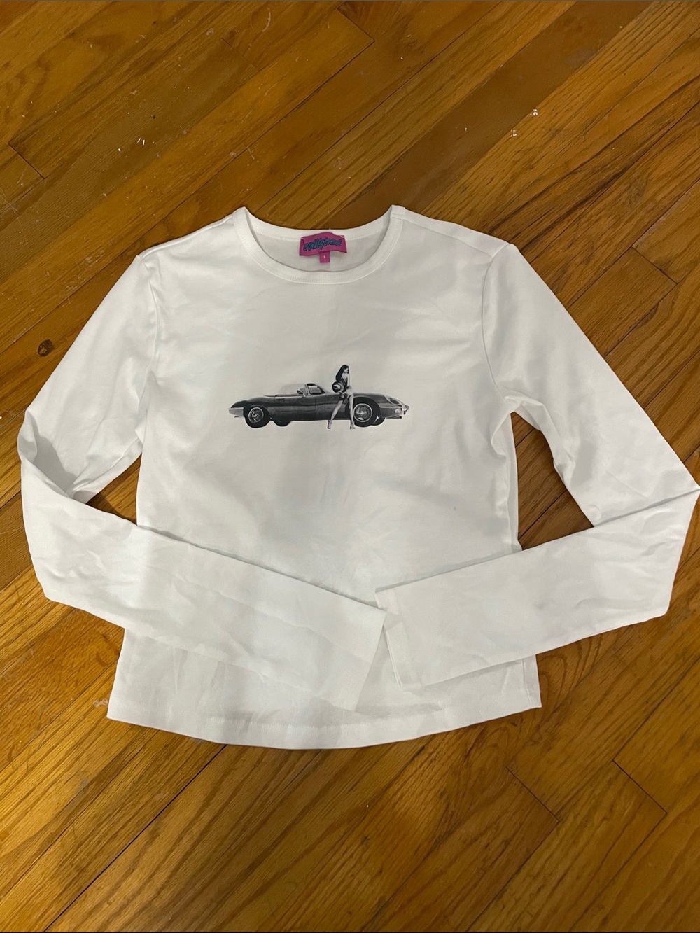 Edikted White Graphic Long-Sleeve Womans Top